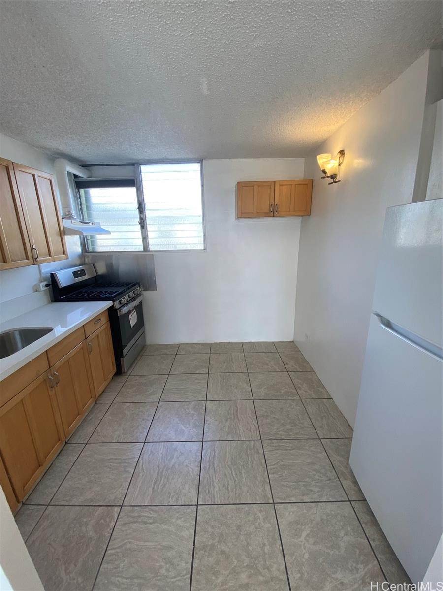 1118 Pua Lane Honolulu - Rental - photo 7 of 9