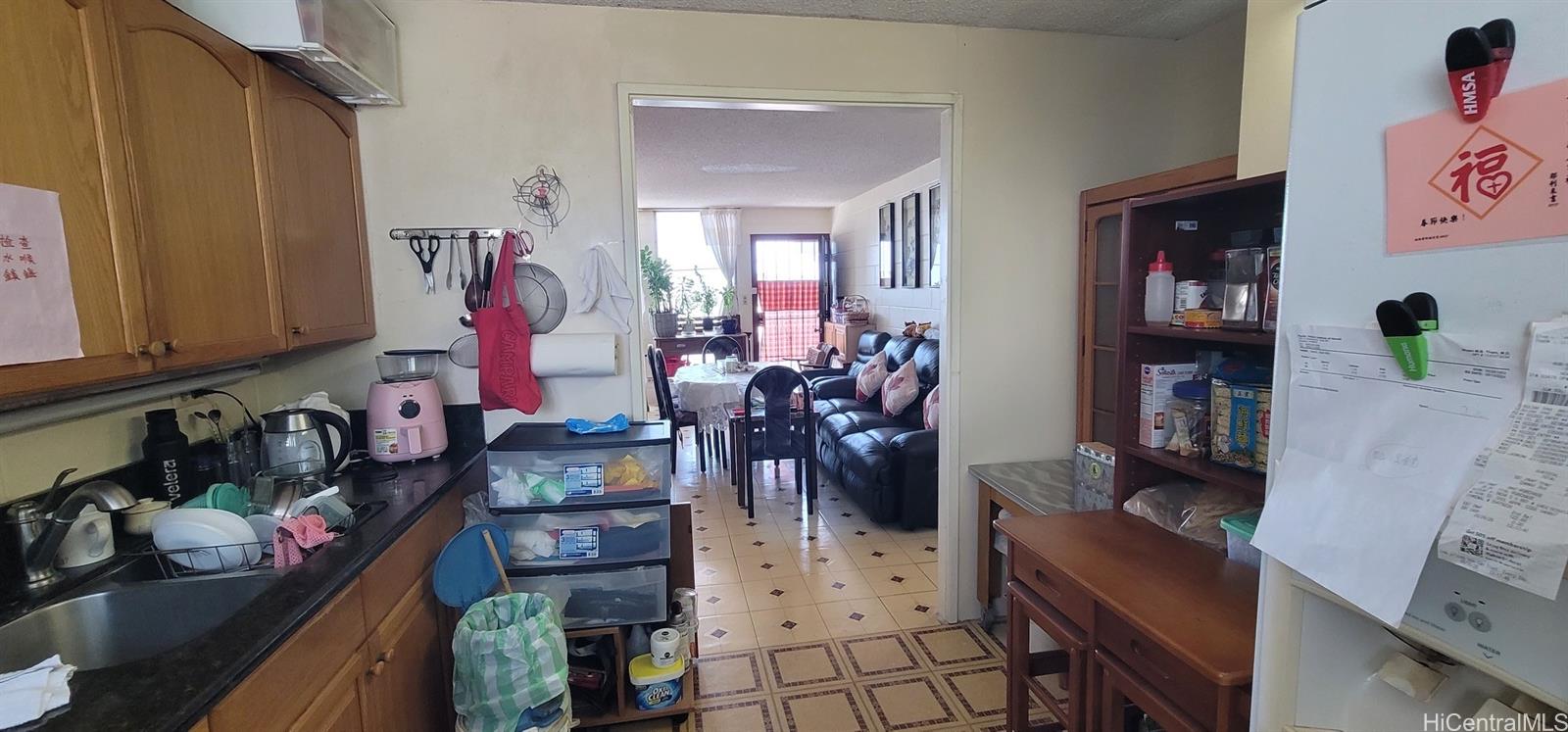 Banyan Gardens condo # 314, Honolulu, Hawaii - photo 6 of 12