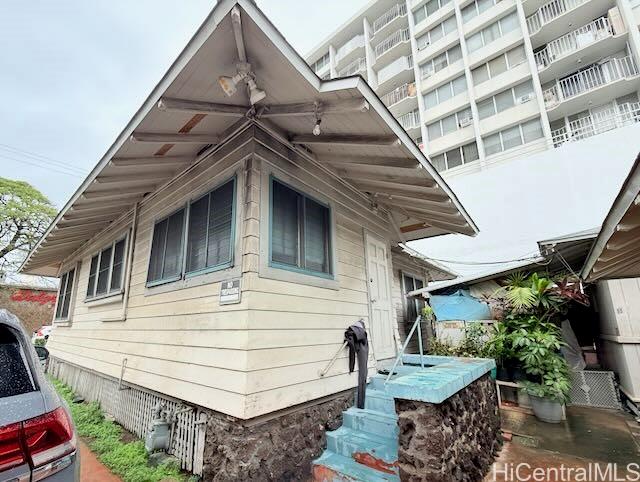 1119 Young Street Honolulu - Multi-family - photo 2 of 18