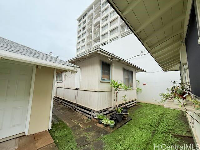 1119 Young Street Honolulu - Multi-family - photo 14 of 18