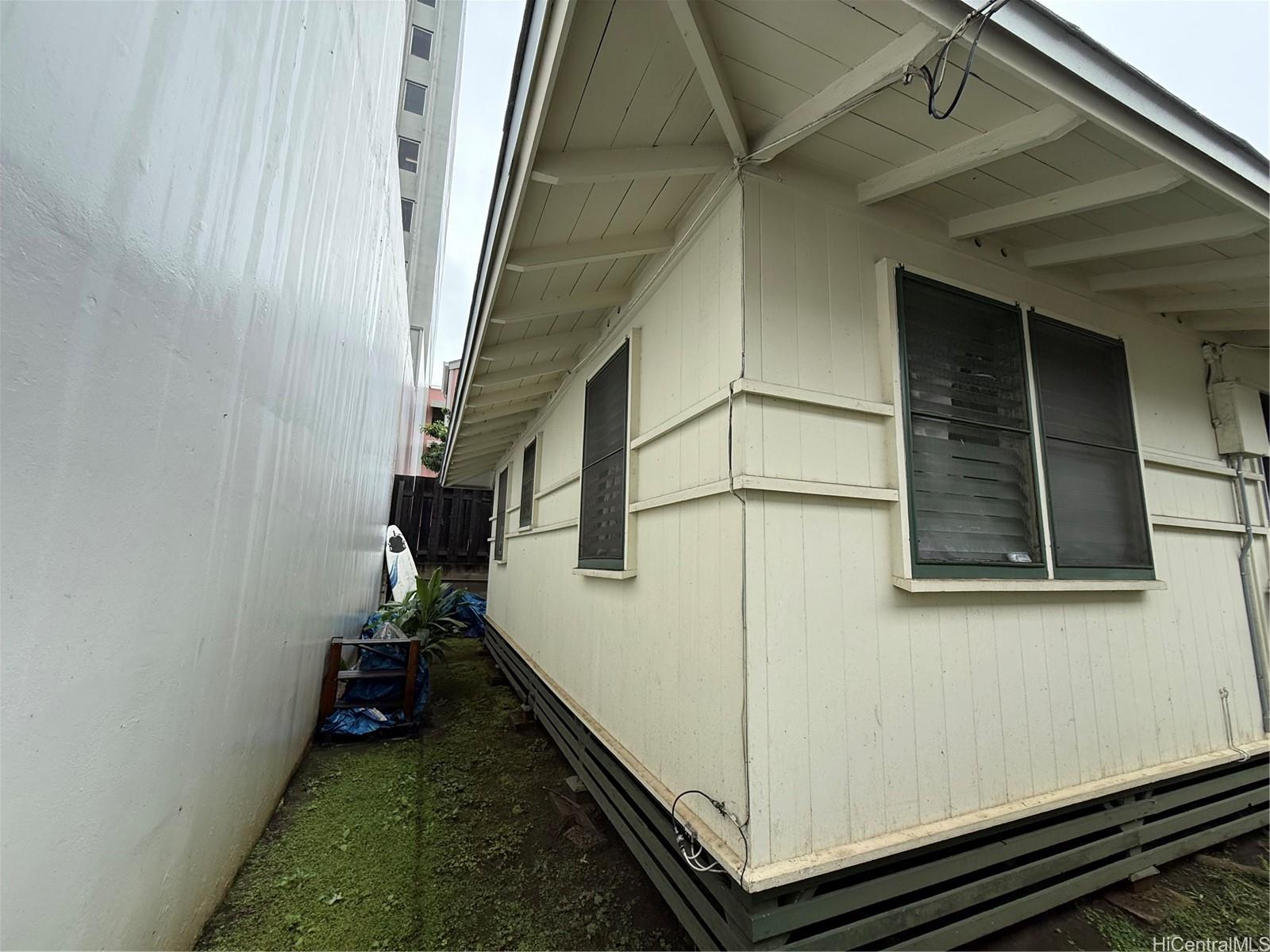 1119 Young St Honolulu - Multi-family - photo 10 of 12