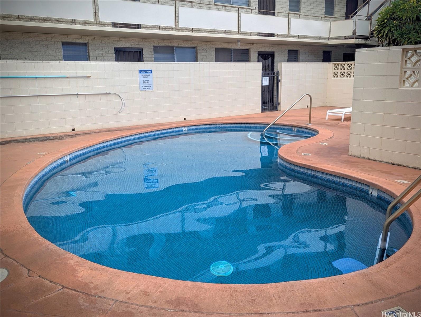 1120 Hassinger St Honolulu - Rental - photo 11 of 11