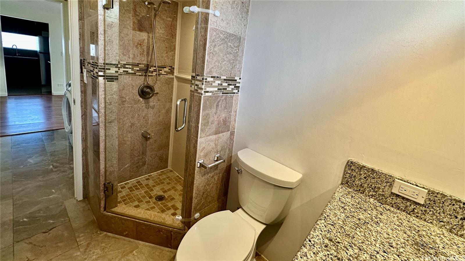 Wilder Regent condo # 900B, Honolulu, Hawaii - photo 11 of 19