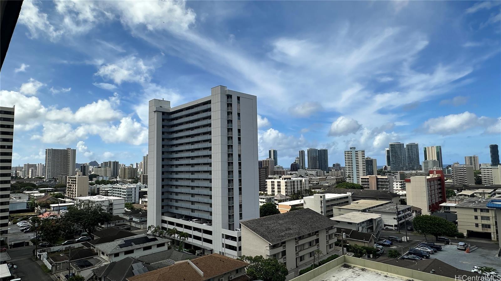 Wilder Regent condo # 900B, Honolulu, Hawaii - photo 17 of 19