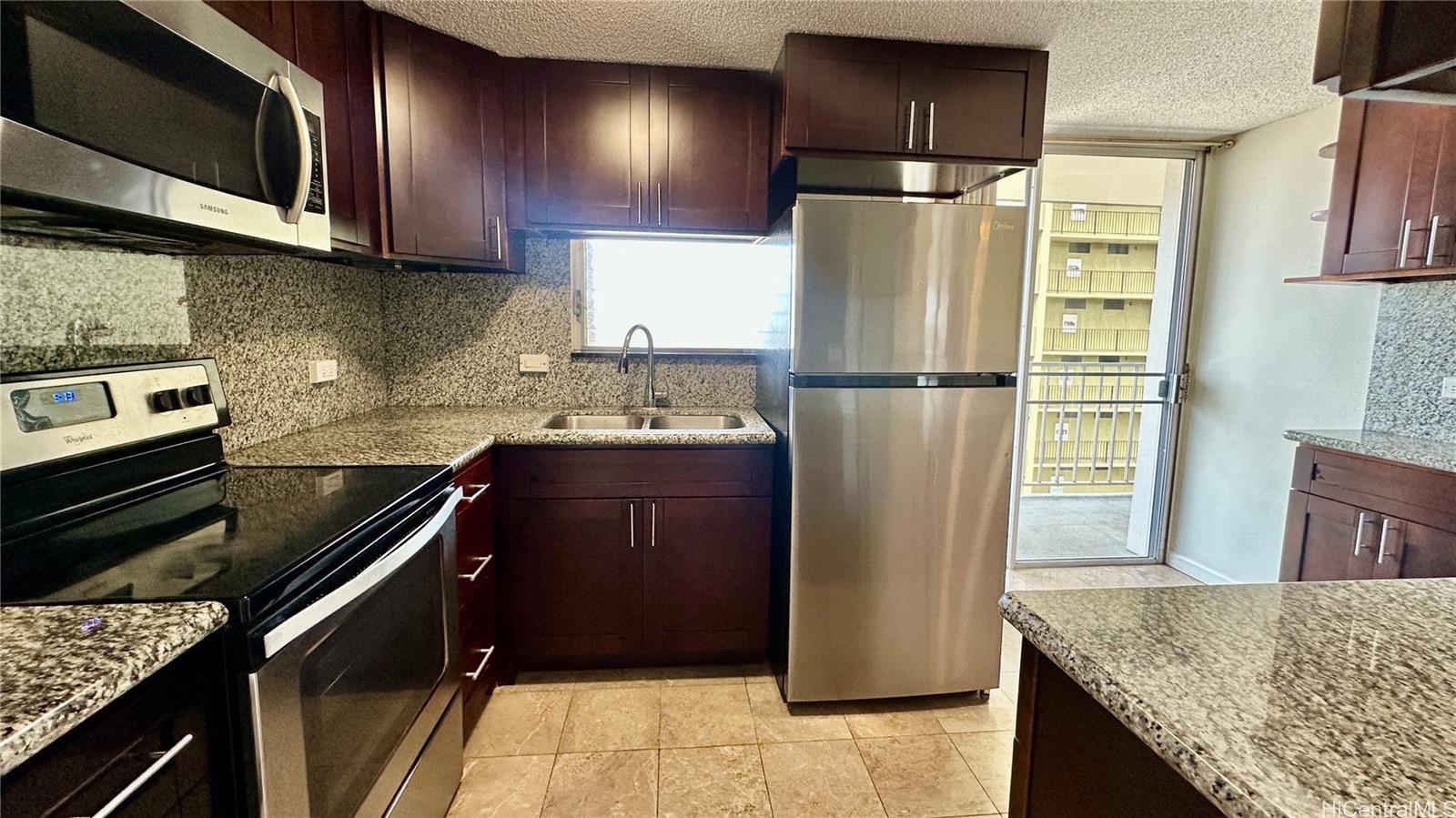 Wilder Regent condo # 900B, Honolulu, Hawaii - photo 8 of 19