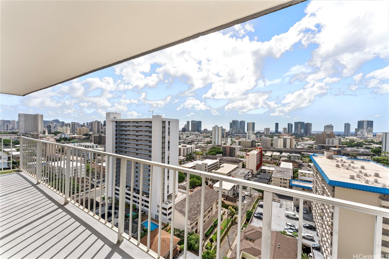 Wilder Regent condo # A, Honolulu, Hawaii - photo 21 of 25