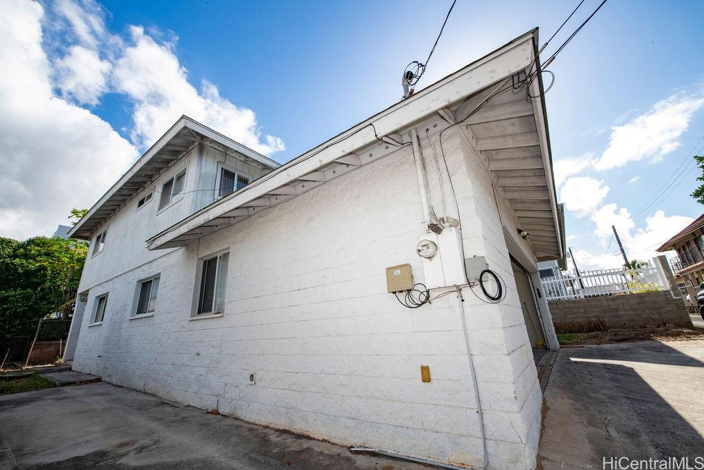 1122  4th Ave Kaimuki, Diamond Head home - photo 23 of 24
