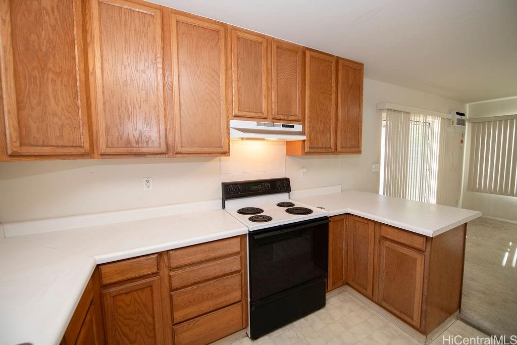 1122  4th Ave Kaimuki, Diamond Head home - photo 4 of 24