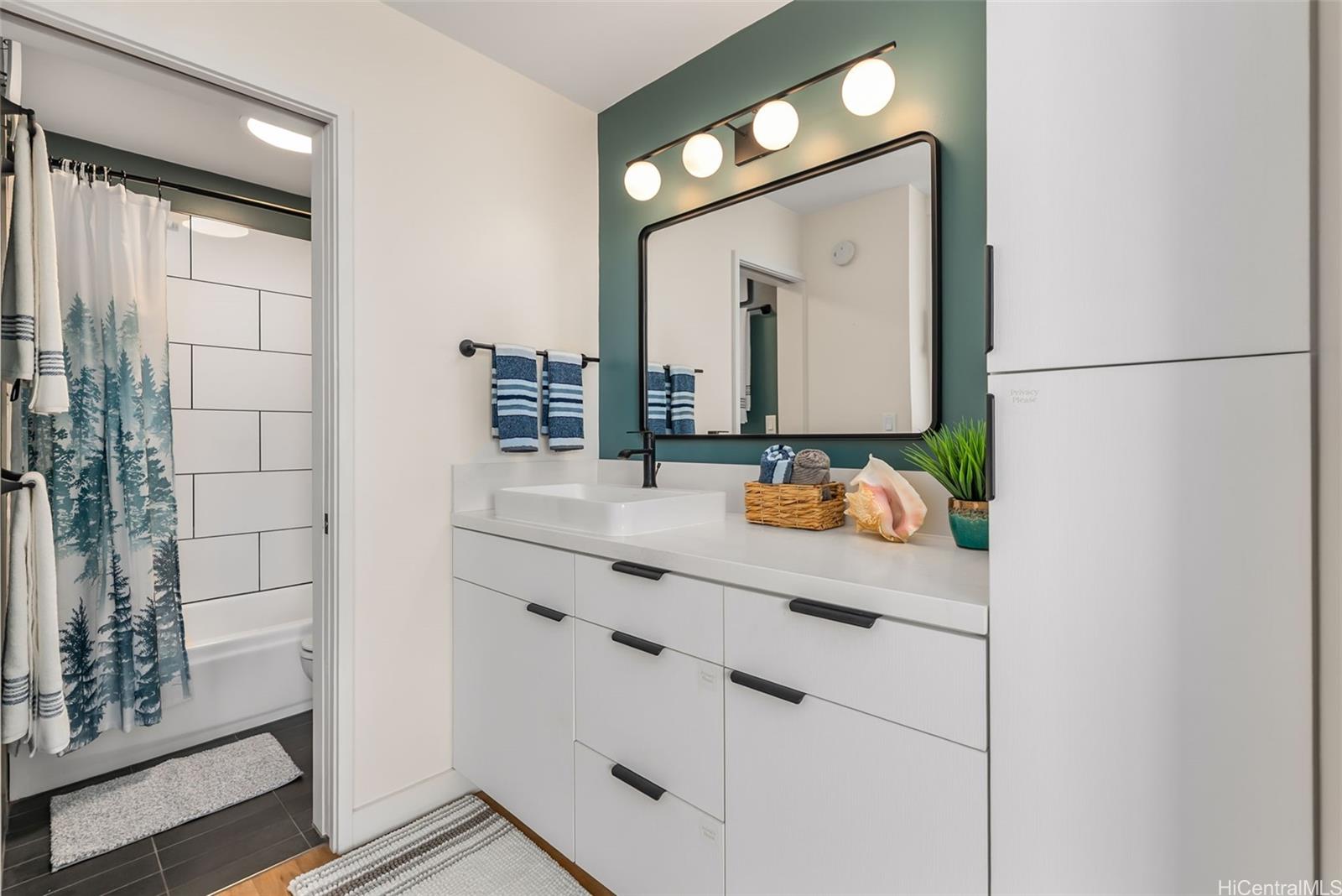 Elms condo # 702, Honolulu, Hawaii - photo 16 of 25