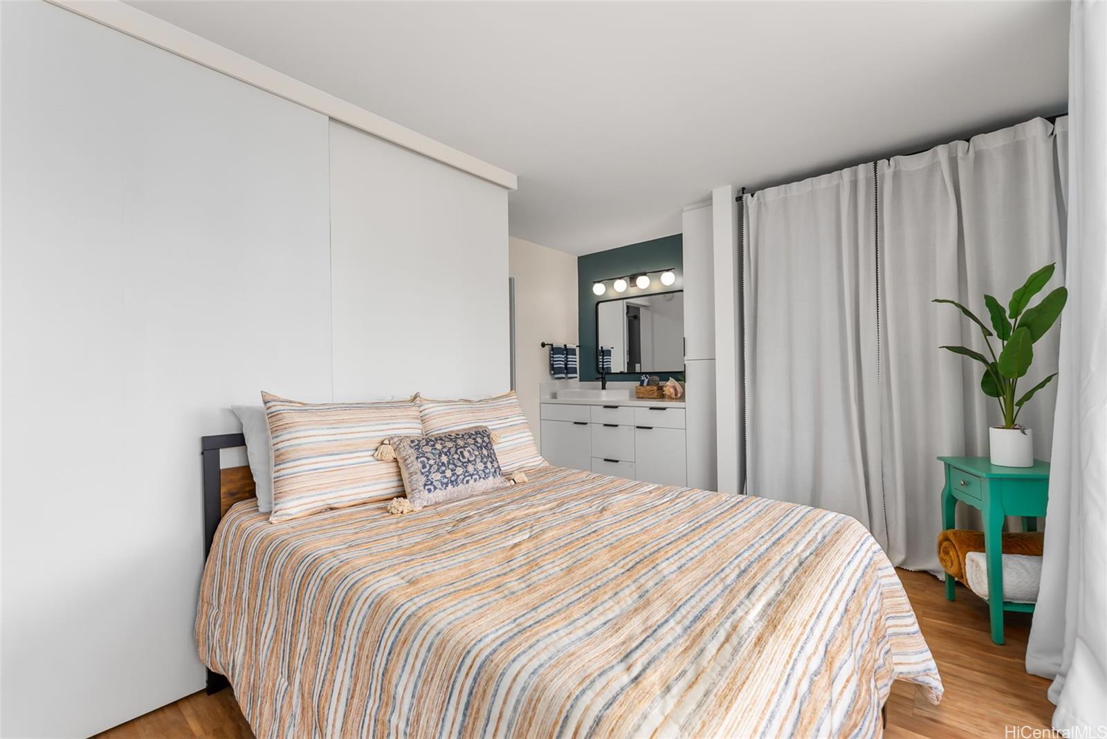 Elms condo # 702, Honolulu, Hawaii - photo 18 of 25