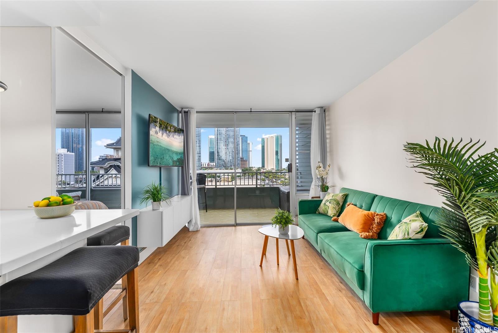 Elms condo # 702, Honolulu, Hawaii - photo 4 of 25