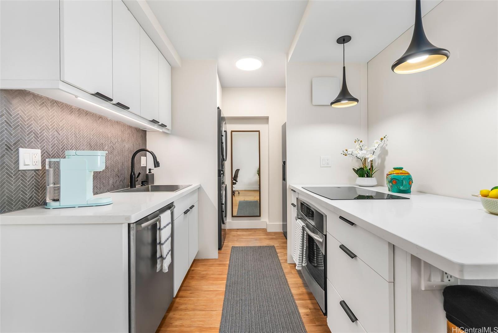 Elms condo # 702, Honolulu, Hawaii - photo 6 of 25