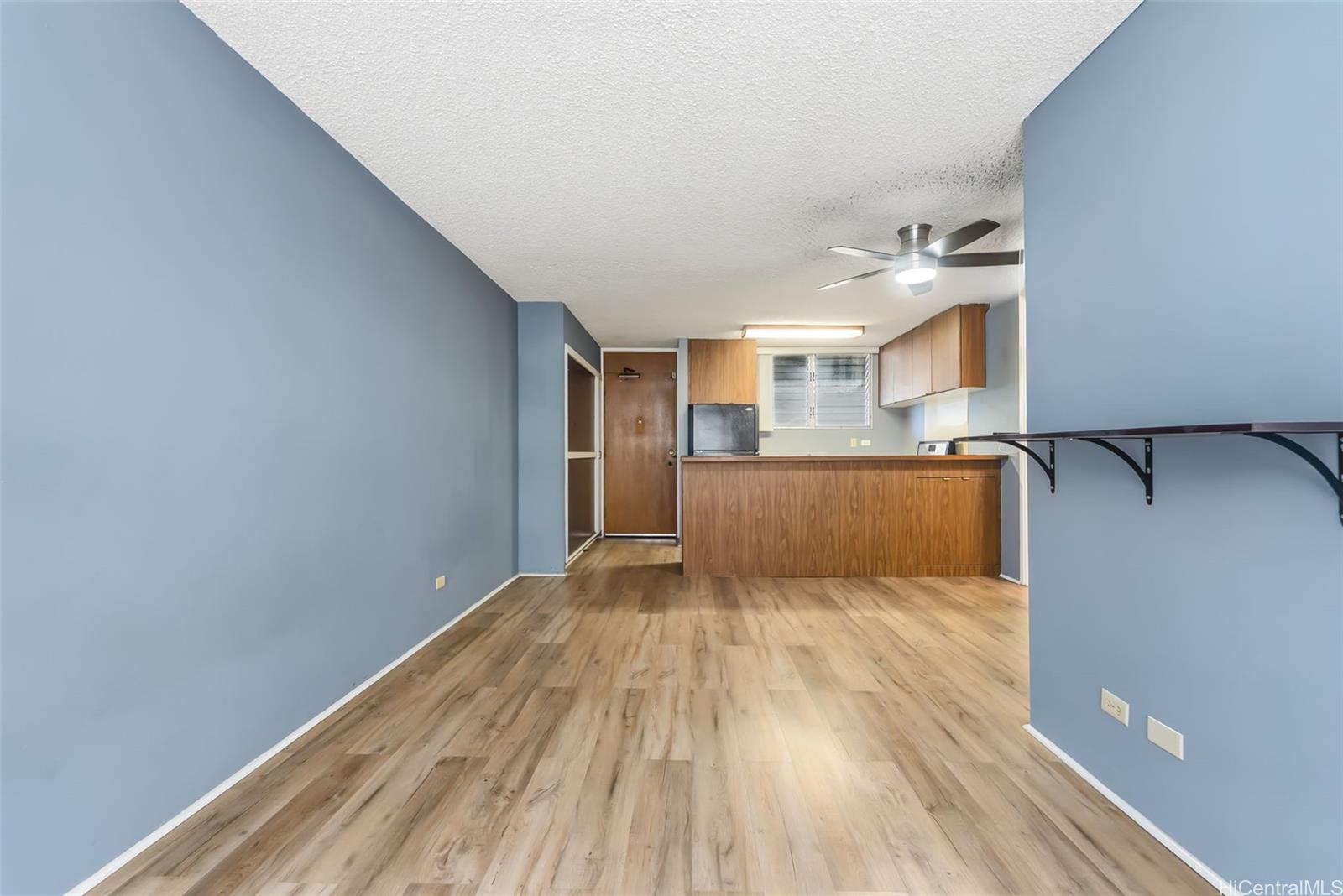 Kaahumanu Plaza condo # 604, Honolulu, Hawaii - photo 4 of 16