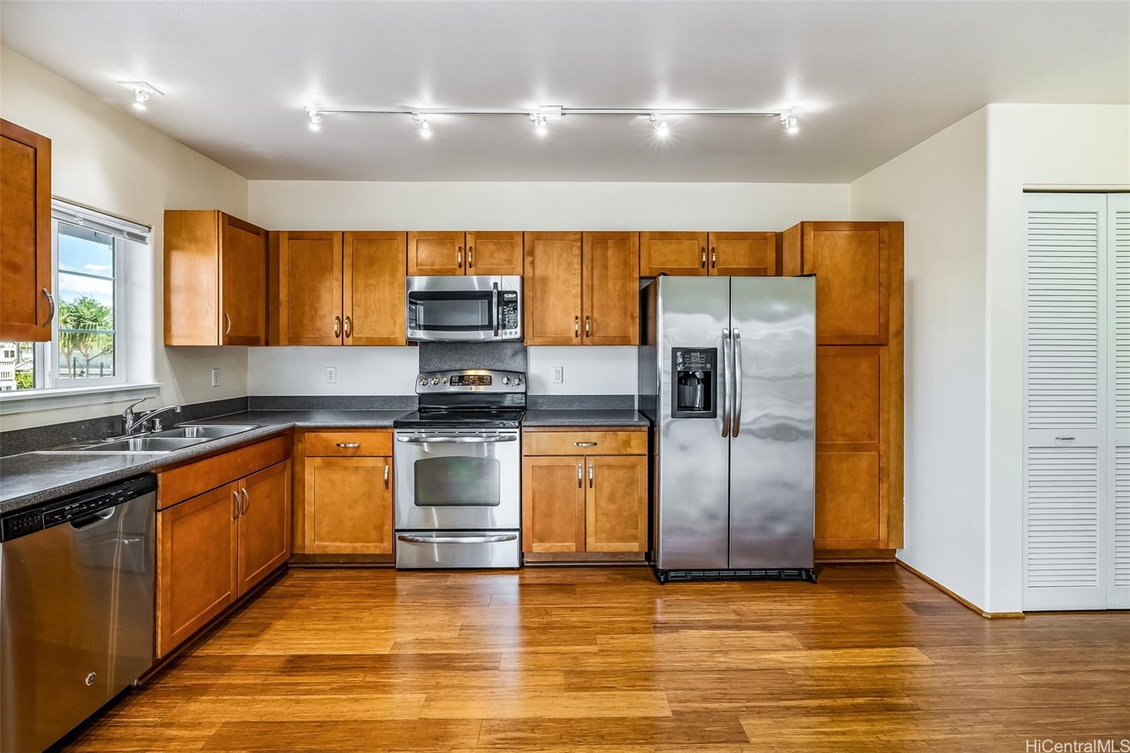 Mehana at Kapolei townhouse # 1606, Kapolei, Hawaii - photo 7 of 25