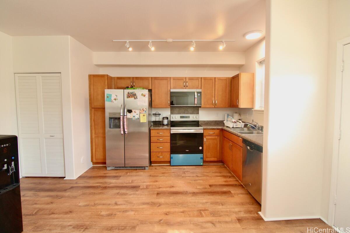 Pulewa at Mehana condo # 1607, Kapolei, Hawaii - photo 5 of 25