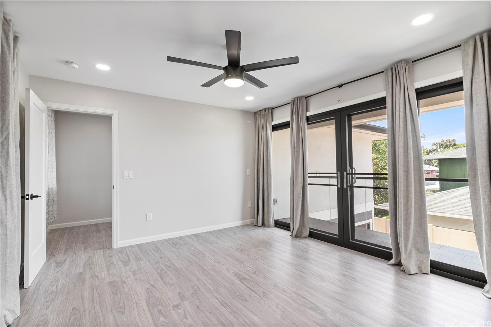 1124  Kilani Ave Wahiawa Area, Central home - photo 6 of 15