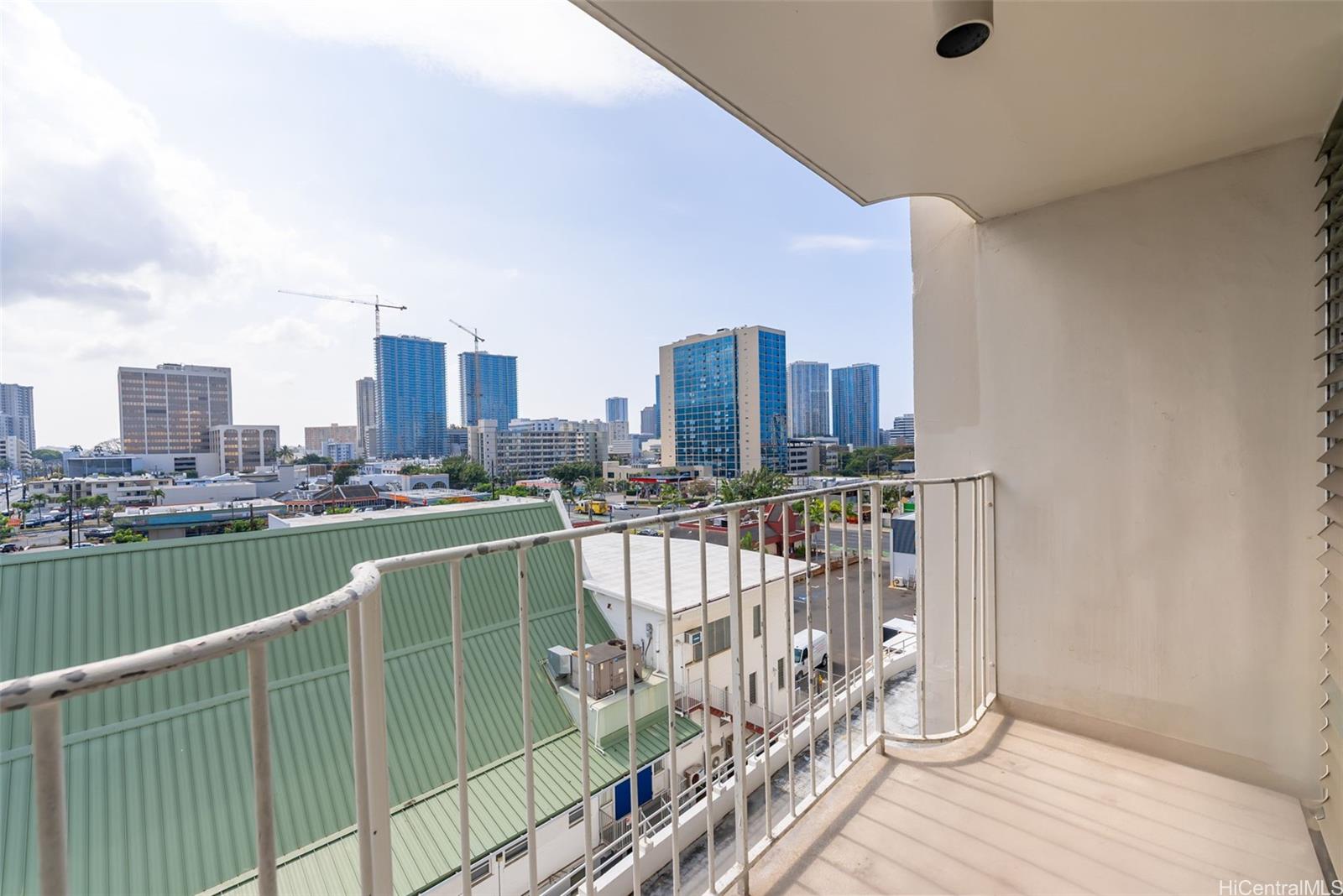 Pacificana Atlas condo # 503, Honolulu, Hawaii - photo 2 of 24