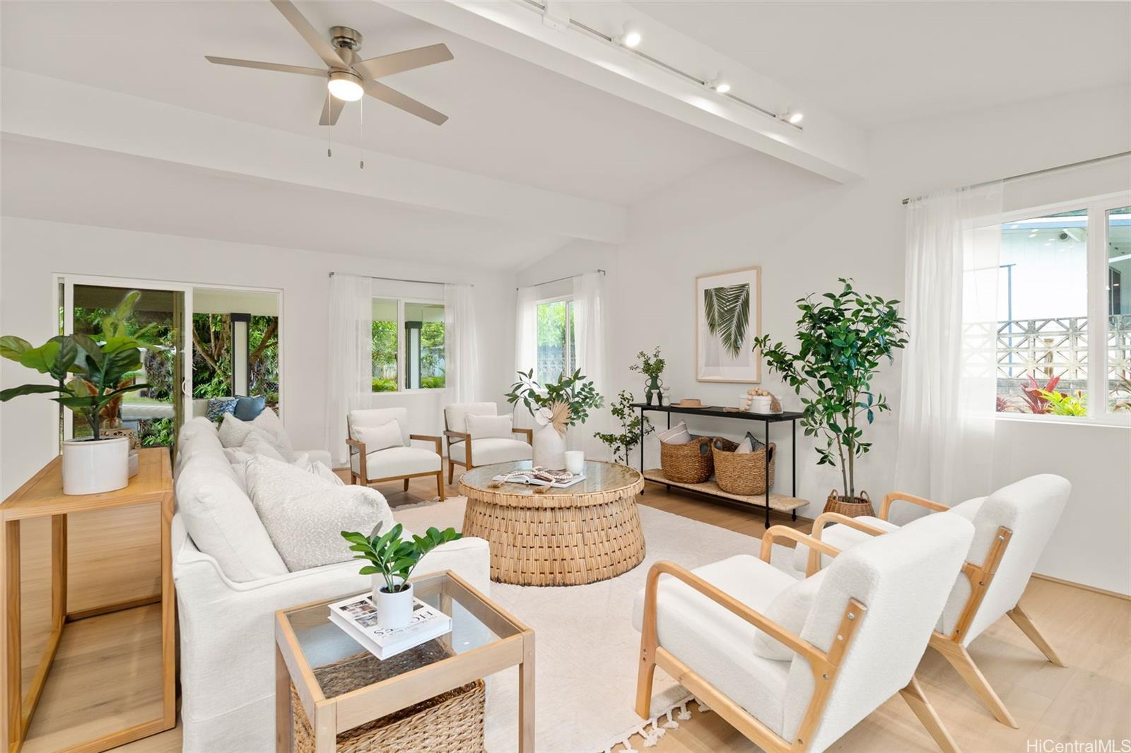 1126  Lunaai Street Maunawili, Kailua home - photo 3 of 25