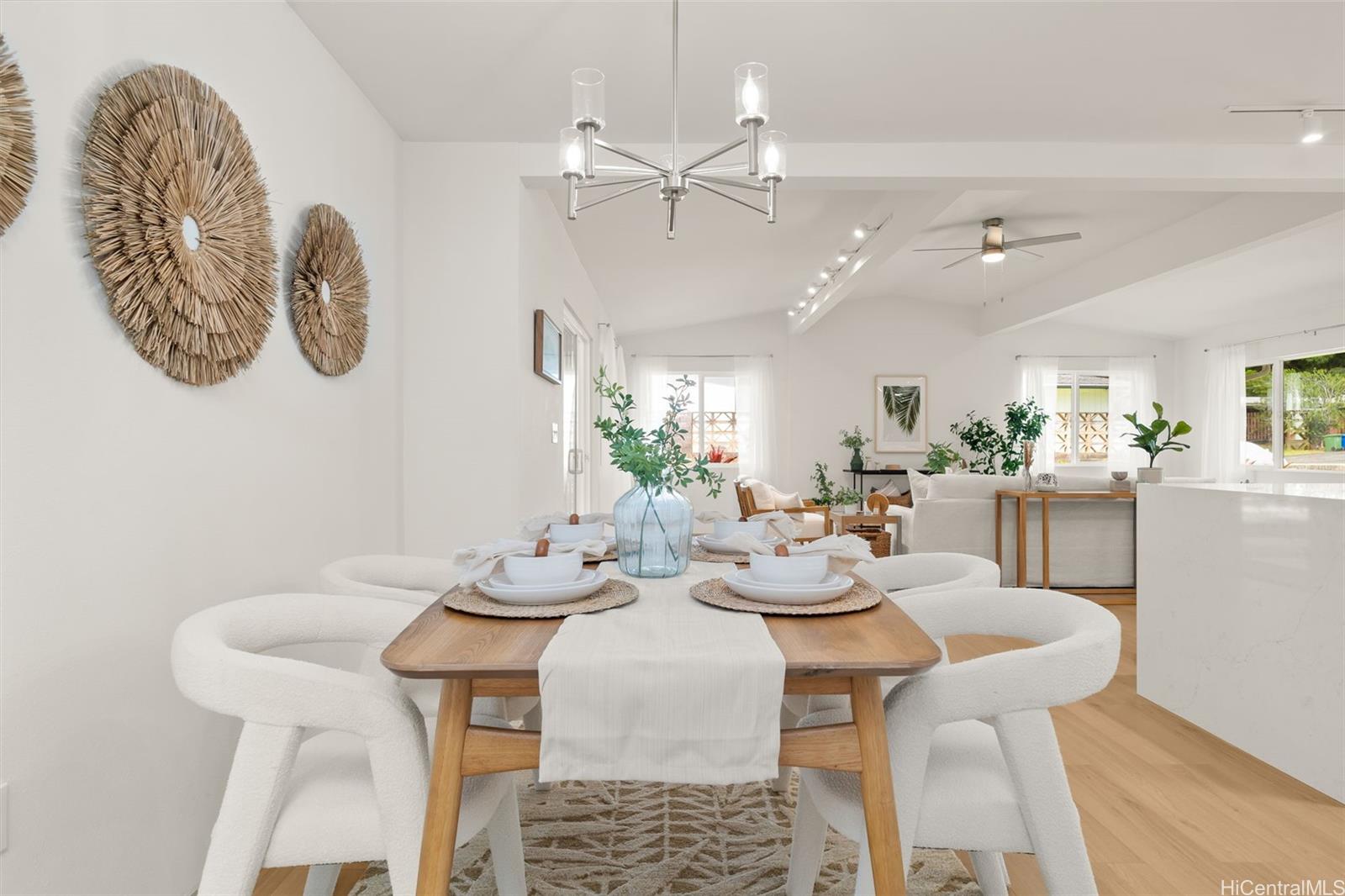 1126  Lunaai Street Maunawili, Kailua home - photo 7 of 25