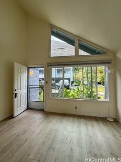 1126 Wainiha St Honolulu - Rental - photo 3 of 17