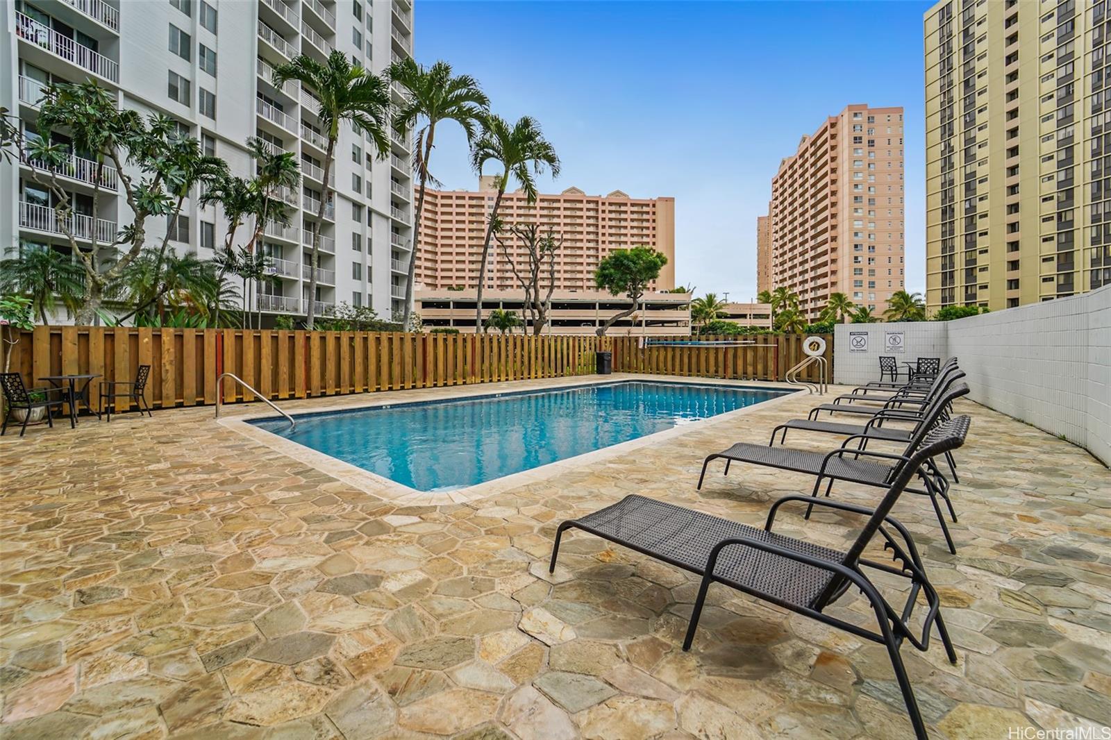 Greenwood condo # 402, Honolulu, Hawaii - photo 18 of 24