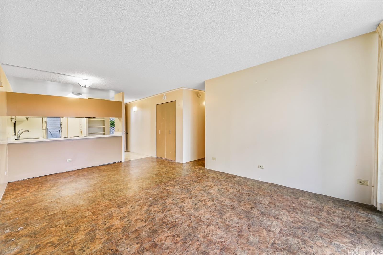 Greenwood condo # 402, Honolulu, Hawaii - photo 4 of 24