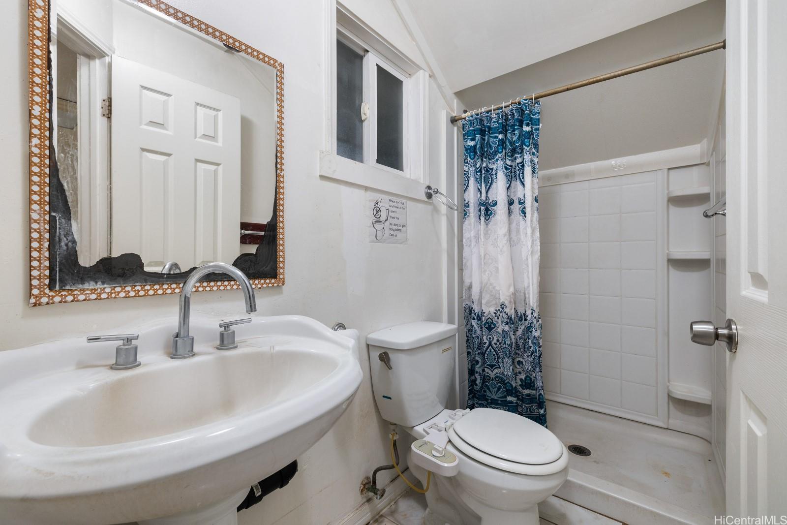 1128 Elm Street Honolulu - Multi-family - photo 14 of 23