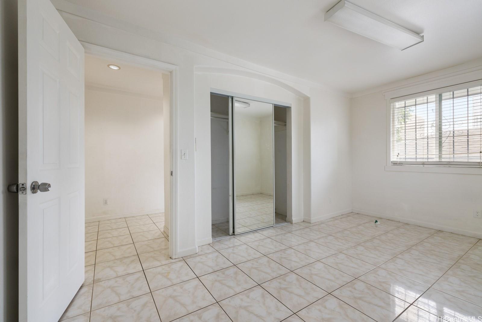 1128 Elm Street Honolulu - Multi-family - photo 16 of 23
