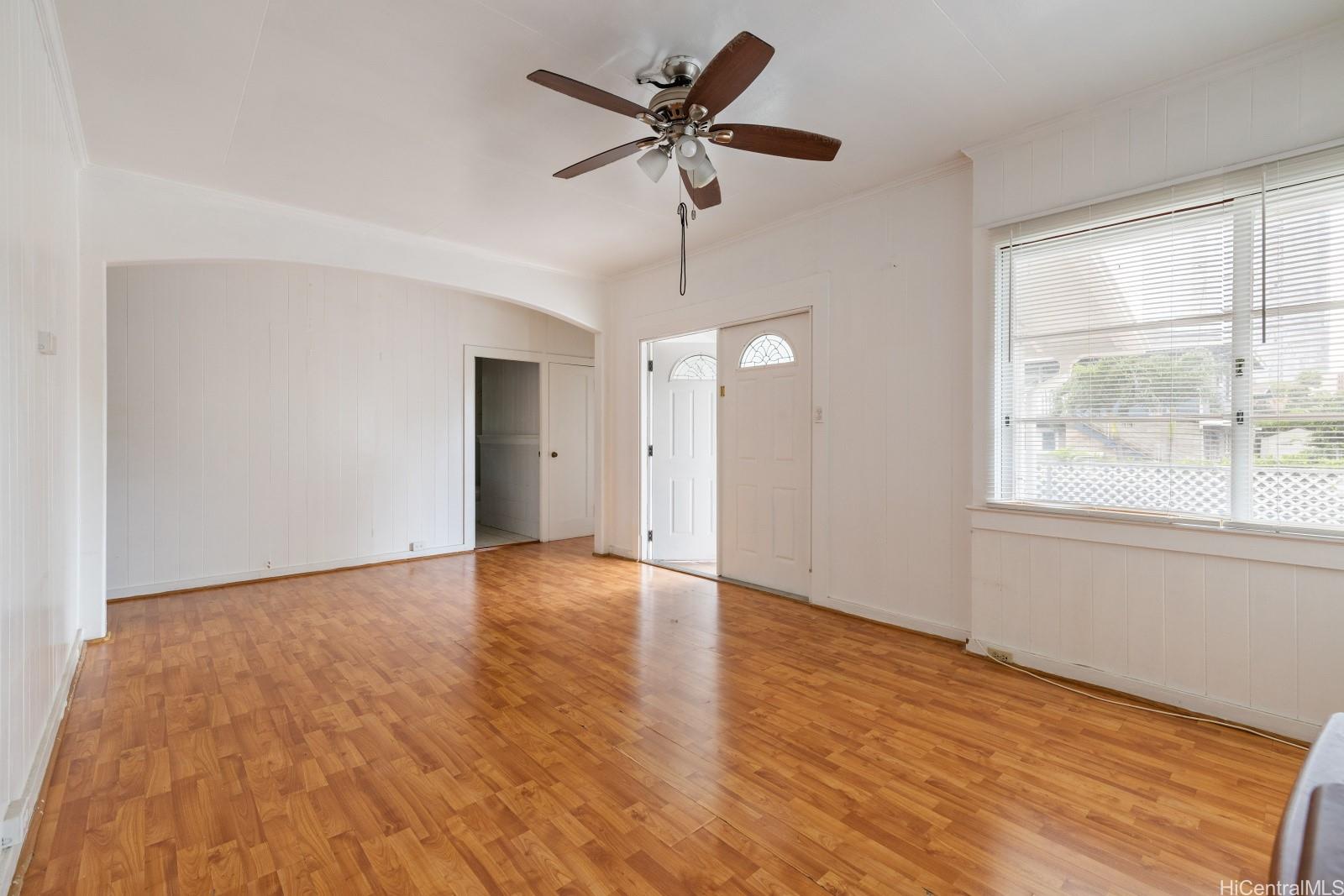 1128 Elm Street Honolulu - Multi-family - photo 4 of 23
