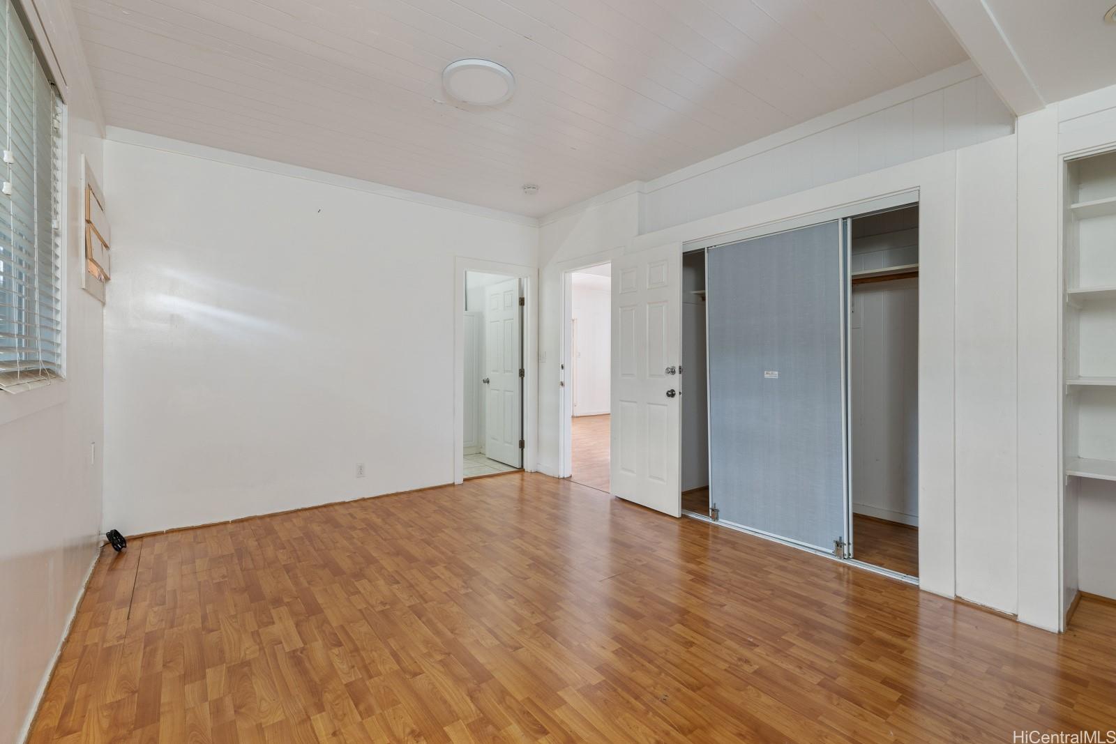 1128 Elm Street Honolulu - Multi-family - photo 10 of 23