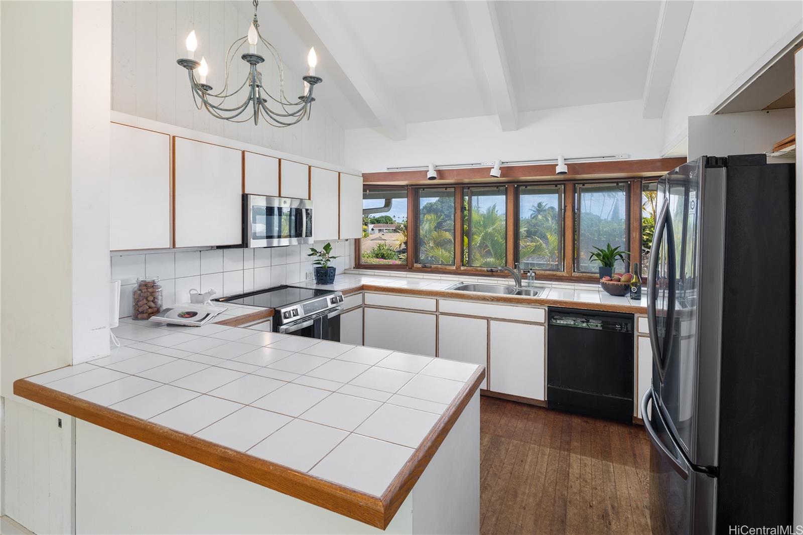 1129  Koloa Street Kahala Area, Diamond Head home - photo 4 of 25