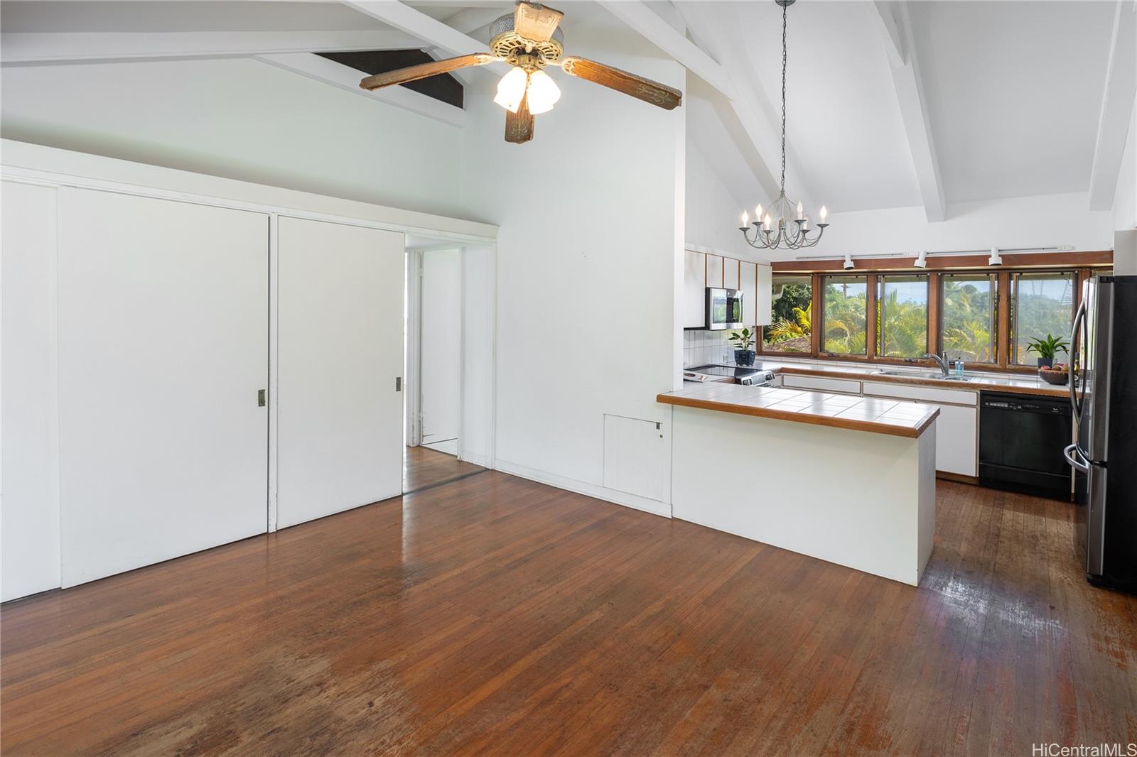 1129  Koloa Street Kahala Area, Diamond Head home - photo 6 of 25