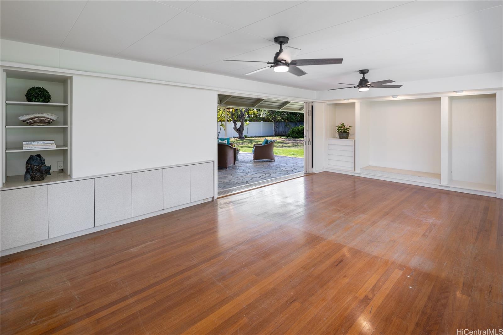 1129  Koloa Street Kahala Area, Diamond Head home - photo 9 of 25