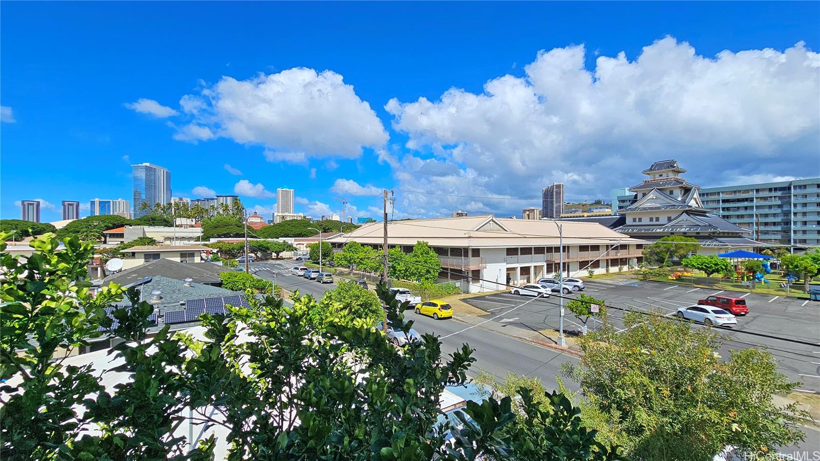 Rycroft Manor condo # 302, Honolulu, Hawaii - photo 16 of 22