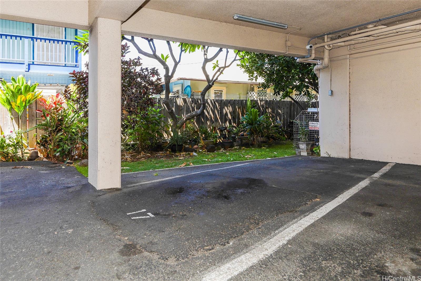 Rycroft Manor condo # 405, Honolulu, Hawaii - photo 20 of 24