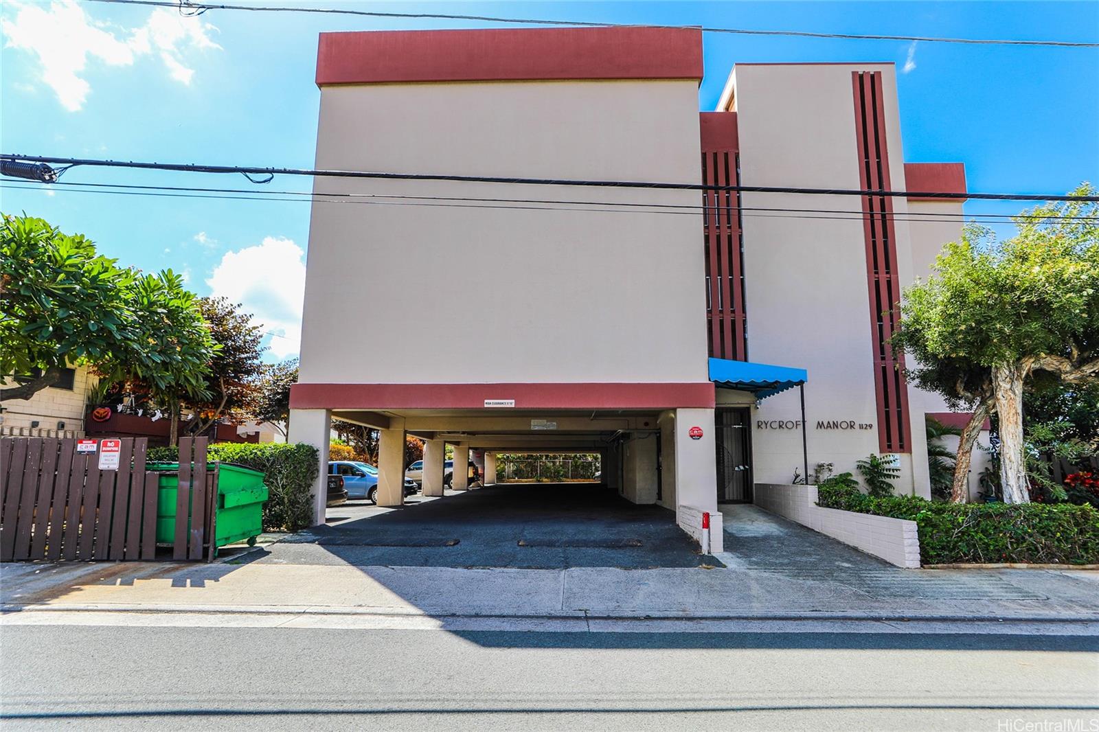 Rycroft Manor condo # 405, Honolulu, Hawaii - photo 22 of 24