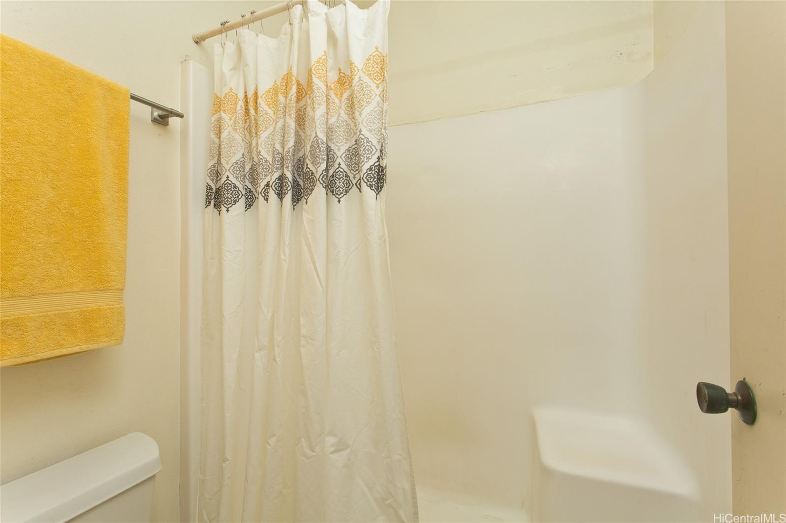 Mariners Village 3 condo # C, Honolulu, Hawaii - photo 15 of 25