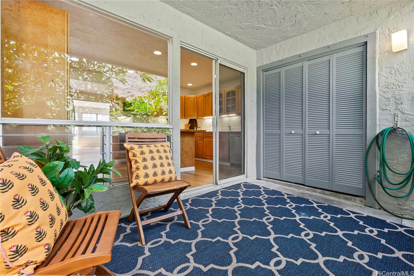 Mariners Village 3 condo # D, Honolulu, Hawaii - photo 20 of 24