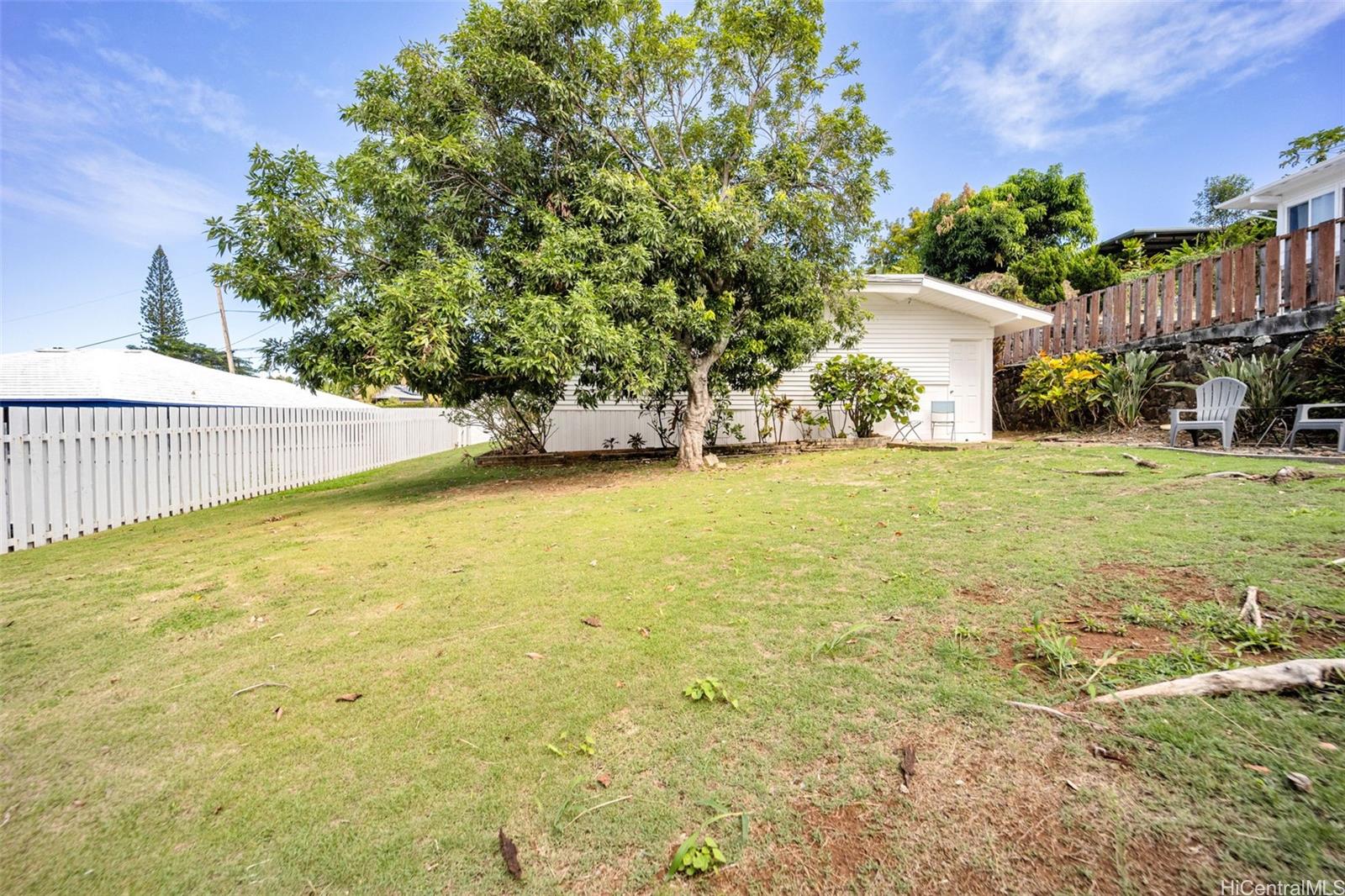 1131  Nanialii Street Keolu Hills, Kailua home - photo 19 of 23