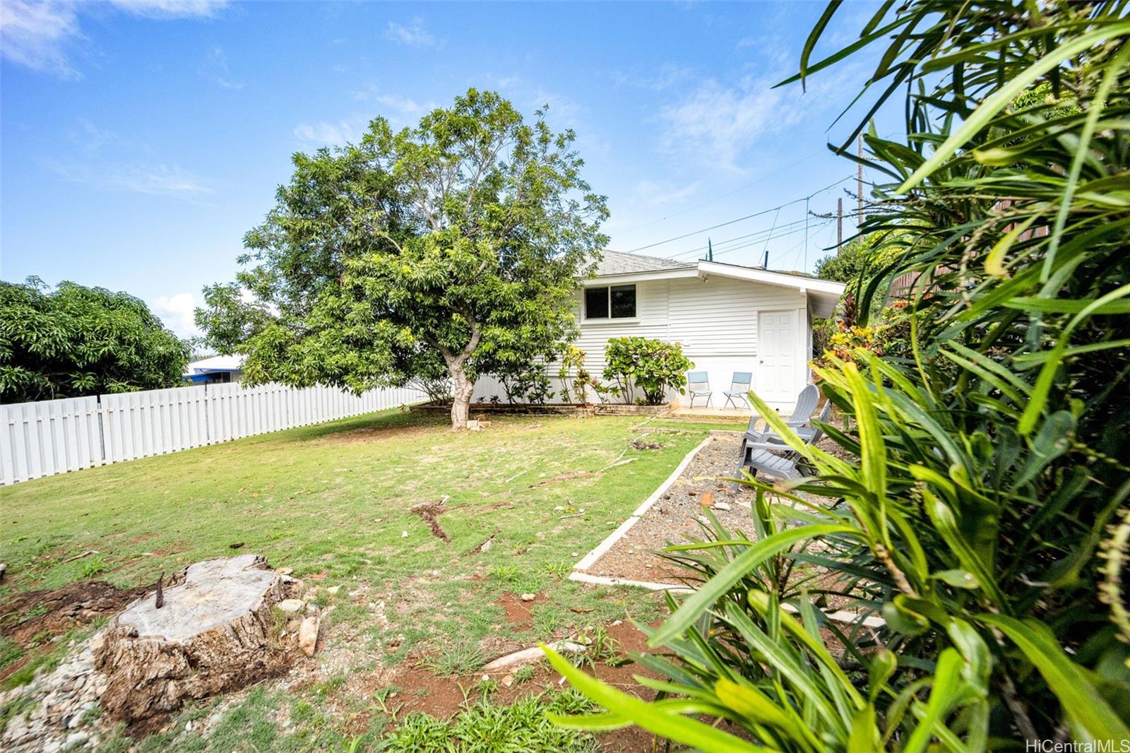 1131  Nanialii Street Keolu Hills, Kailua home - photo 20 of 23