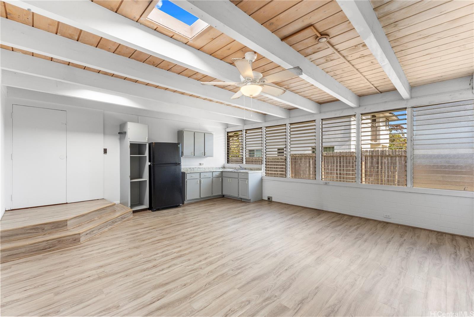 1133  Hui St Keolu Hills, Kailua home - photo 11 of 25