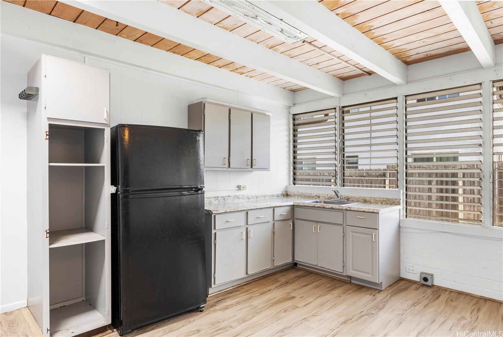 1133  Hui St Keolu Hills, Kailua home - photo 12 of 25