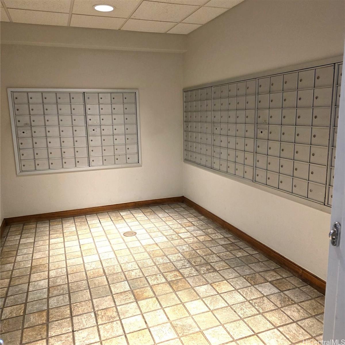 1133 Waimanu St Honolulu - Rental - photo 17 of 21