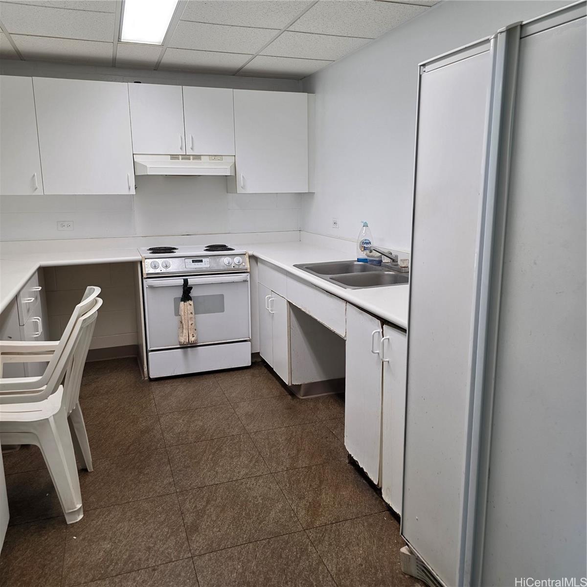 1133 Waimanu St Honolulu - Rental - photo 20 of 21