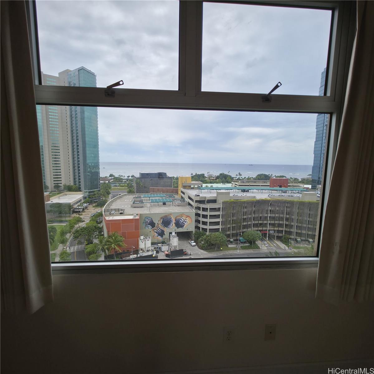 1133 Waimanu St Honolulu - Rental - photo 10 of 21