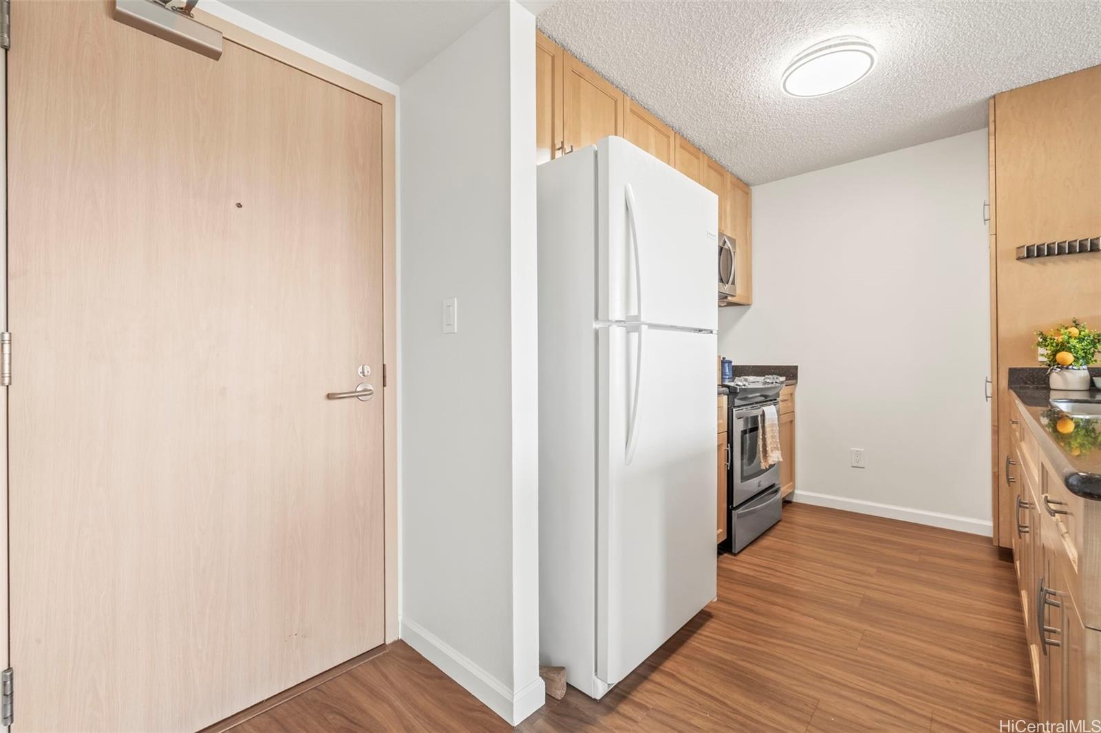 1133 Waimanu condo # 2503, Honolulu, Hawaii - photo 13 of 25