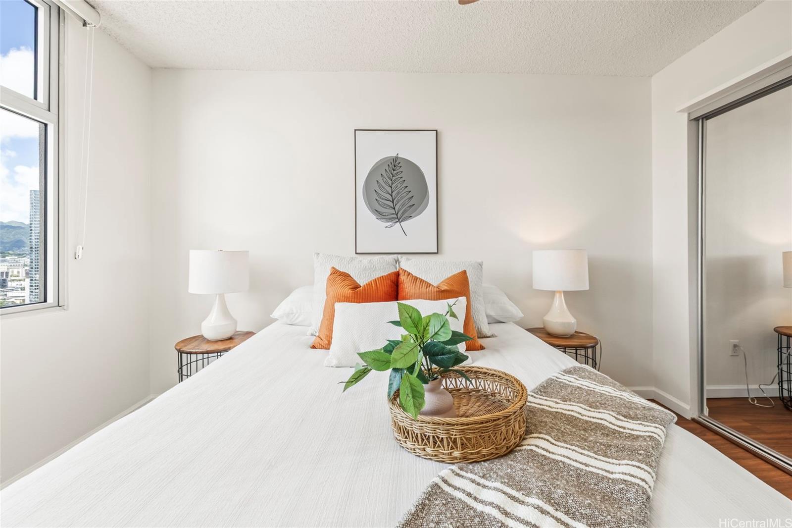 1133 Waimanu condo # 2503, Honolulu, Hawaii - photo 16 of 25