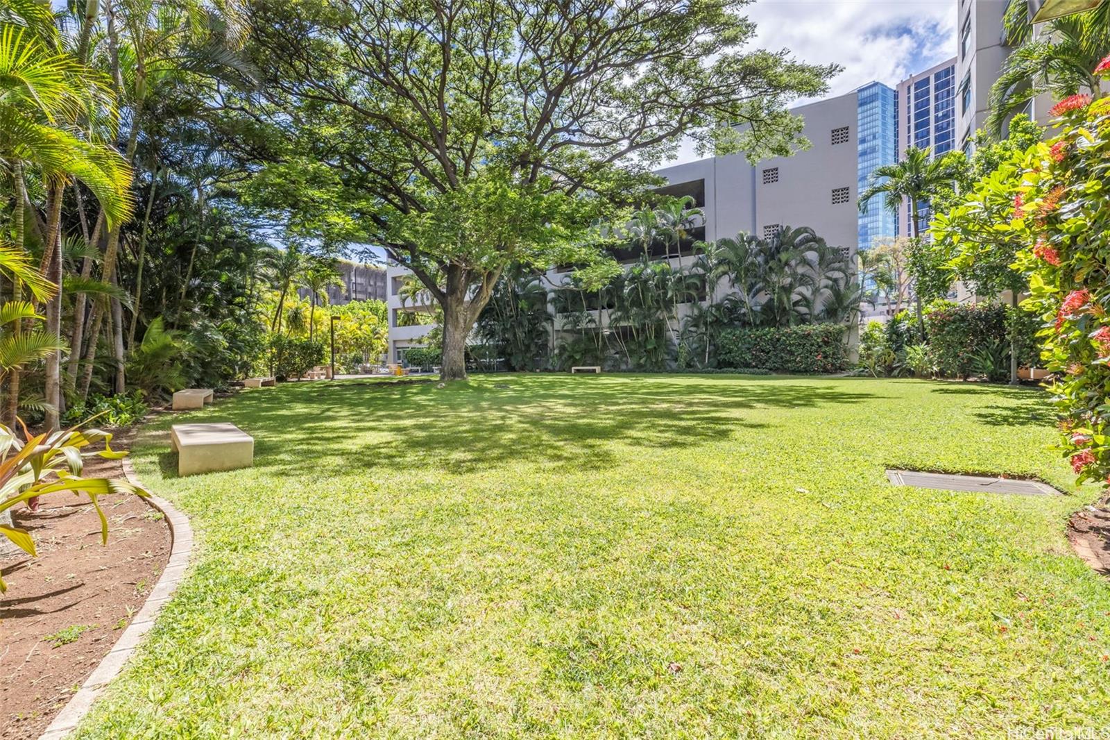 1133 Waimanu condo # 2503, Honolulu, Hawaii - photo 19 of 25