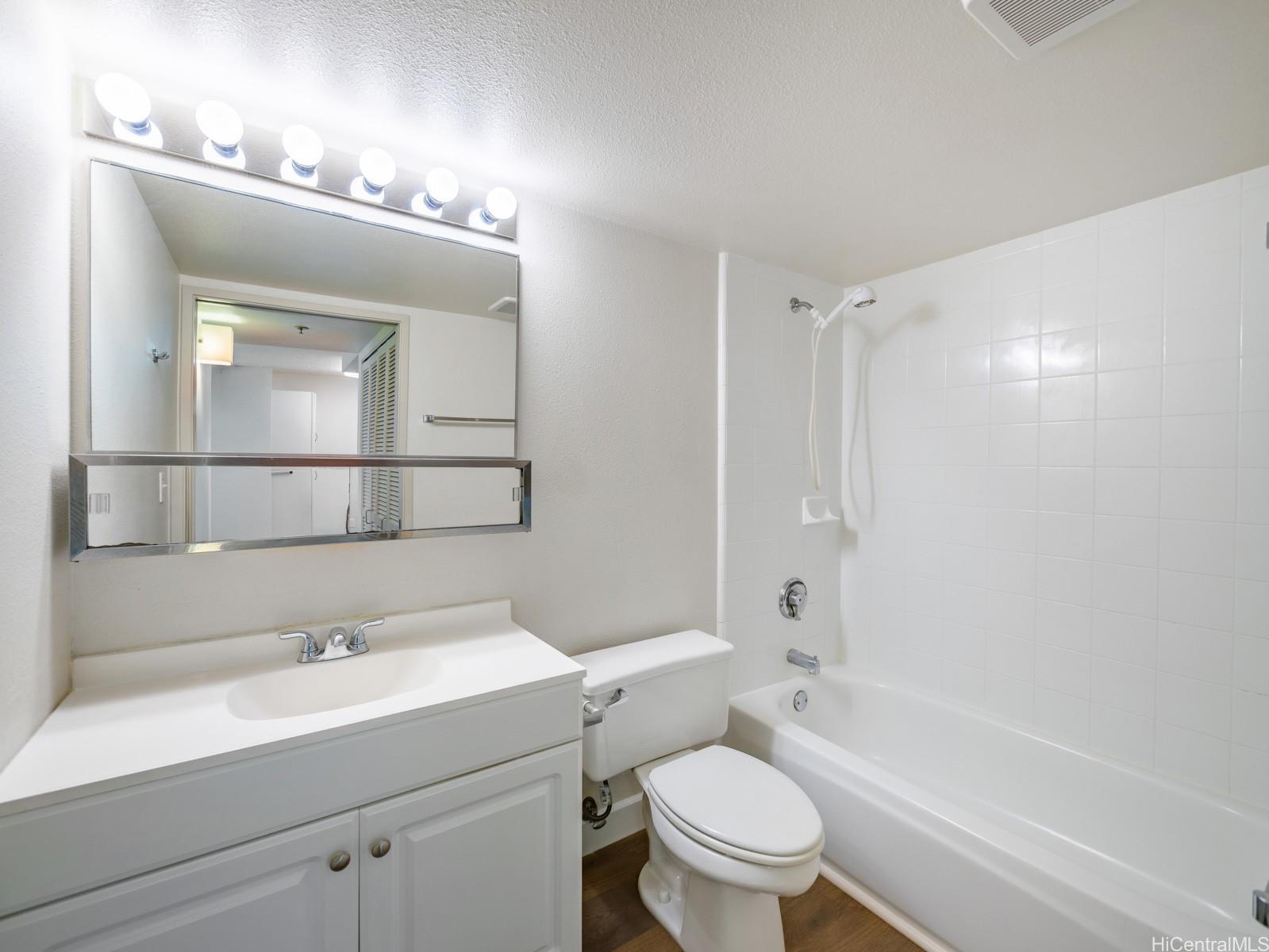 1133 Waimanu condo # 508, Honolulu, Hawaii - photo 12 of 21