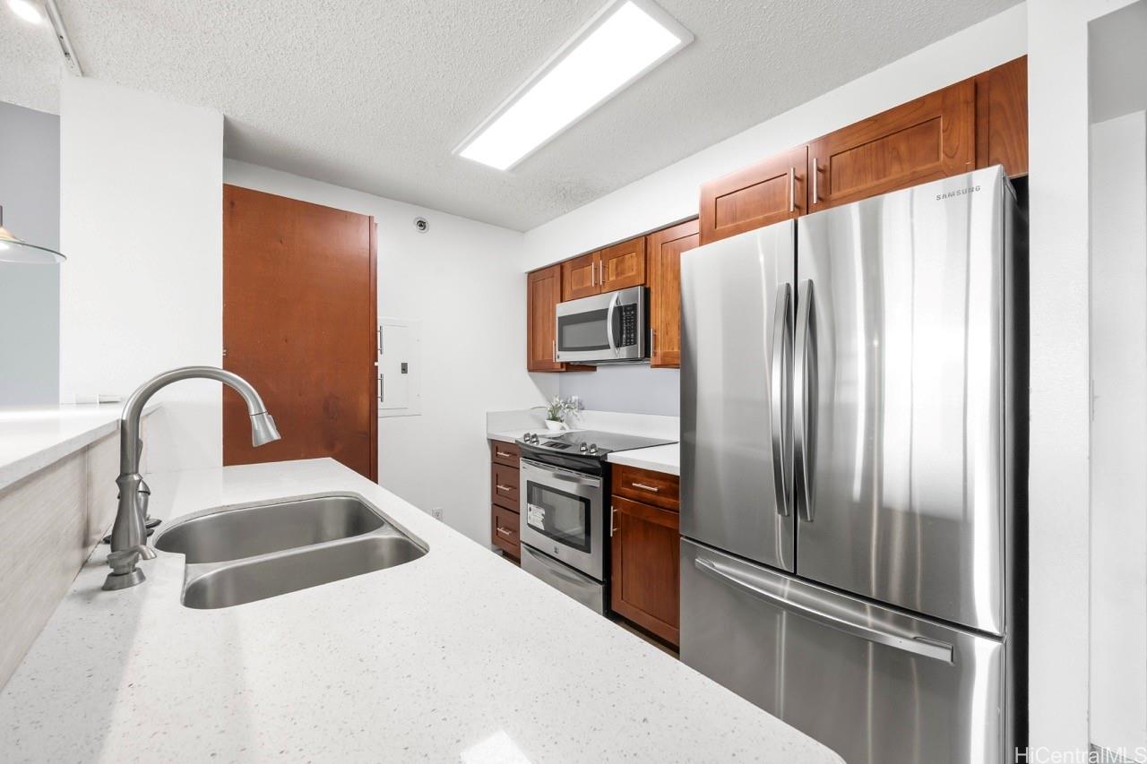 1133 Waimanu condo # 804, Honolulu, Hawaii - photo 6 of 18